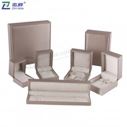 Zhihua бренда оптовой ювелирной упаковки упаковки пользовательских роскошных хаки цвет ожерелье подвеска ювелирных изделий