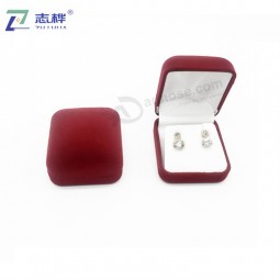 Zhihuaブランドカスタムカラー卸売価格豪華な宝石類のリングリングネックレスのイヤリングボックスを集めています