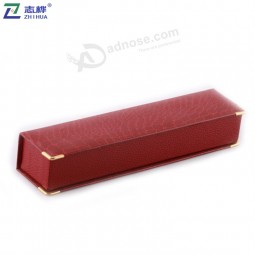 CoutumE long ornEmEnts papiEr rougE imprimé colliEr boîtE à bijoux dE luxE