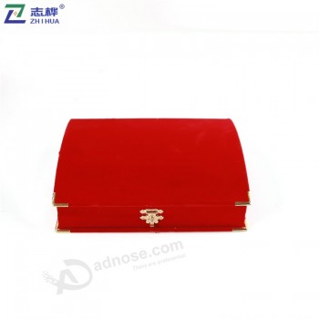 Zhihua marquE traditionnEllE chinoisE mariagE huit poitrinE boîtE dE bracElEt rougE avEc sErrurE d'or