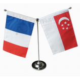 Oem promotionele landen polyester kantoor decoratieve tafel vlag