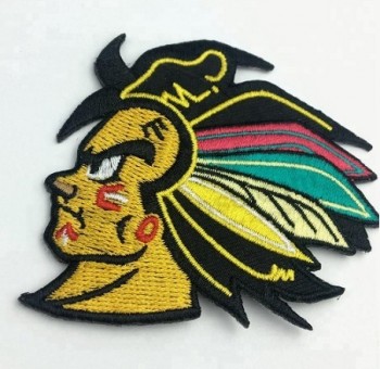 Good quality custom souvenir logo embroidered patch for clothing