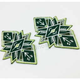 Kleiderstock-Auf gewebter Patch-Stickerei