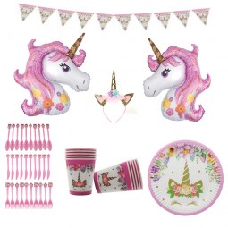 Venda del globo del unicornio con la fiesta de cumpleaños del tema de los cubiertos suministra las decoraciones