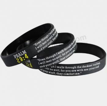 Bracelet en caoutchouc de grande taille faisant la publicité d'un bracelet en silicone