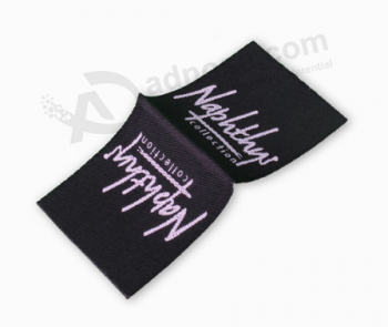 China manufactures polyester center fold woven labels