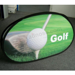 Golf debout libre apparaît une bannière de drapeau de cadre personnalisé