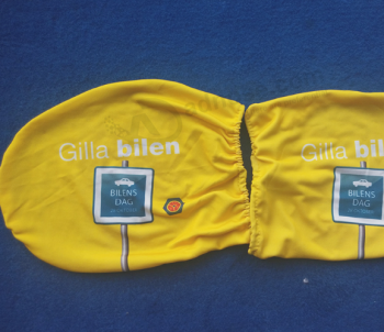 Manufacturer grid mesh knitted polyester fabric car mirror cover flags with high quality and any size