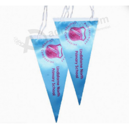 Triangle de publicité personnalisé fournisseur Chine banderoles drapeaux