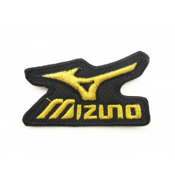 Muestra gratuita de prendas de vestir 3d bordado de oro parche personalizado