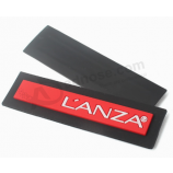 Goedkope aangepaste logo ijzer op siliconen kleding patch
