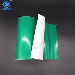 Selbst-Klebende Schutzaufkleberrolle PVC-Druckpapier im Verpackungsetikett