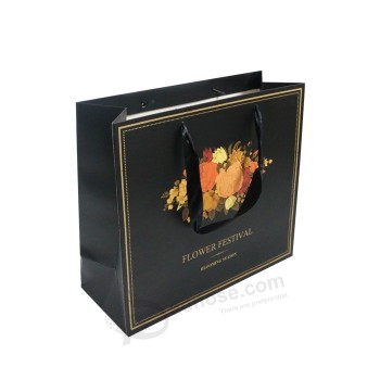 Nieuw ontwerp op maat fancy guangzhou papieren zak voor kleding cosmetische schoenen voedsel cadeau parfum thee