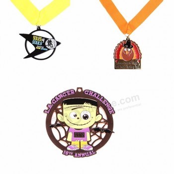 Ingrosso medaglie e trofei di souvenir sportivi maratona in ottone dorato