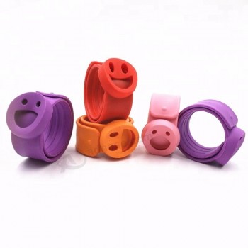 Bracelet anti-moustique en silicone slap face sourire pour enfants