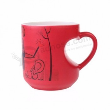 Corazón-Tazas de café mágicas en forma de cerámica como regalo divertido de la madre