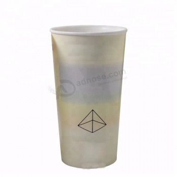 FDA承認色マジックプラスチック製の飲物コーヒーpsカップを変更します