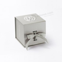 Boîte-cadeau de luxe de carton de papier de papier avec l'impression de logo