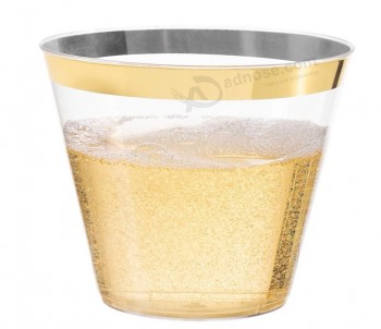 Otorgue la fábrica de Amazon venta caliente 9 oz partido transparente oro borde plástico cerveza vino agua taza