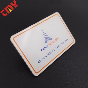 Logotipo personalizado barato design plástico tag crachá