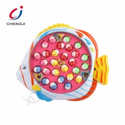 子供の教育用魚のゲームのプラスチックはおもちゃを釣る魚の子供をつかまえる模倣する