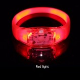 Bracelet led en silicone activé par le mouvement clignotant bracelet led