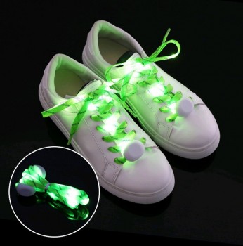 зажечь светодиодные шнурки/светящиеся шнурки