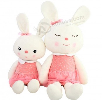ホットセラーはスカートを持つ女の子のための豪華なピンクの白いウサギの柔らかいおもちゃを詰めた