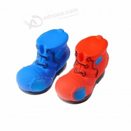 Kleine patch schoenen vinyl huisdier speelgoed van tanden bijten