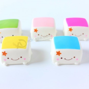 Promotion pu squeeze jouet doux anti-Stress lent rebond japan toufu squishy keychain sacoche de téléphone mignon pour la décoration