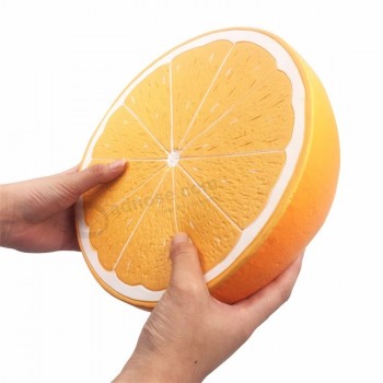 西瓜湿软的巨型橙色慢上升的卡哇伊玩具体育