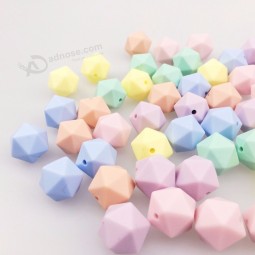 Miçangas da multisurface da cor do doce grânulos do icosahedron da dentição do silicone para a dentição do bebê