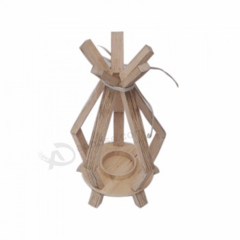 ヴィンテージ装飾的なシンプルな木製フォークキャンドルホルダー