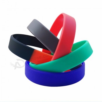 no minimum custom segment color wristband silicone bracelet