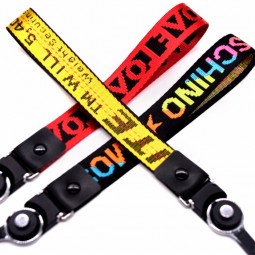 Fabrik preiswerte Polyester Jacquard Stoff Mode Lanyard