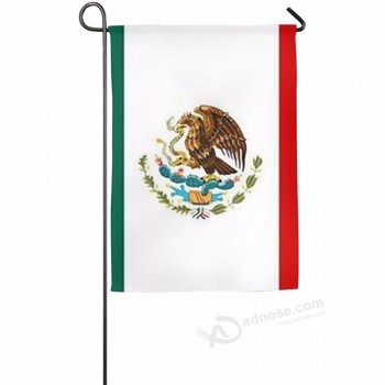 Mexicaanse tuin vlag buiten tuin huis Mexico tuin vlaggen