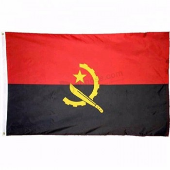 bandiera angola di grandi dimensioni appesa bandiera angola
