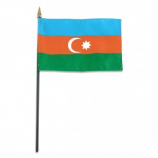 聚酯手握塑料杆的阿塞拜疆国旗