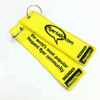goedkope aangepaste bagagelabel label borduurwerk sleutelhanger voor motorfiets