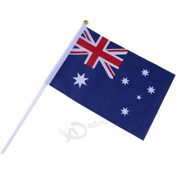 pubblicità cinese bandiera sventolante piccola mano in Australia per pubblicizzare