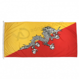 stampa di banner bandiera bhutan appeso all'aperto