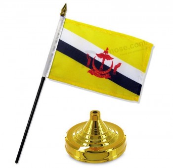 brunei 4 дюйма x 6 дюймов флаг стола Установить стол палку с золотой основой для дома и парадов