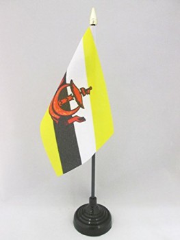 Bandiera da tavolo Brunei 4 '' x 6 '' - Bandiera da scrivania Brunei 15 x 10 cm - Lancia dorata