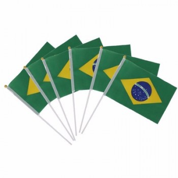 promoción popular copa del mundo brasil bandera ondeando a mano