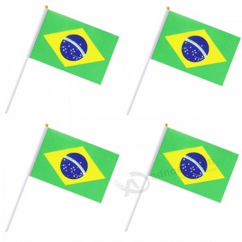 Bandeira da mão do brasil poliéster de alta qualidade barato bandeira do brasil personalizado