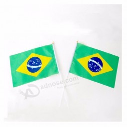 bandiere sventolanti portatili brasiliane su misura economiche di piccole dimensioni
