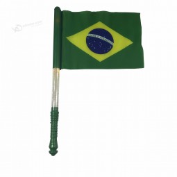 20 * 30 cm Yiwu billig angepasst Logo Hand winken benutzerdefinierte Brasilien Hand führte Fahnenstange Lichter LED Flagge leuchtende Flagge
