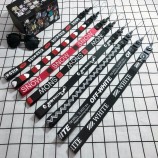 lanyard schlüsselt englisches Buchstabebindungsbügelschlüsselausweis-Turnhallenmobile für iphone xiao MI Bügel USB-Abzeichenhalter DIY Telefonkastenabzuglinie