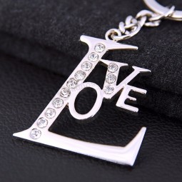 Moda nueva novedad cristal cartas de amor llaveros personalizados mujeres baratija llaveros bolsa llavero anillo llavero regalo recuerdos chaveiro