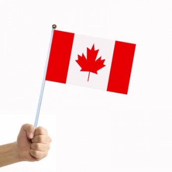 14 * 21 cm poliéster Canadá bandera ondeando a mano